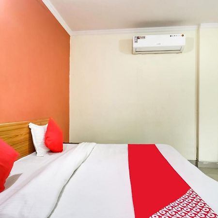 Oyo Hotel R K Residency Gurgaon Luaran gambar
