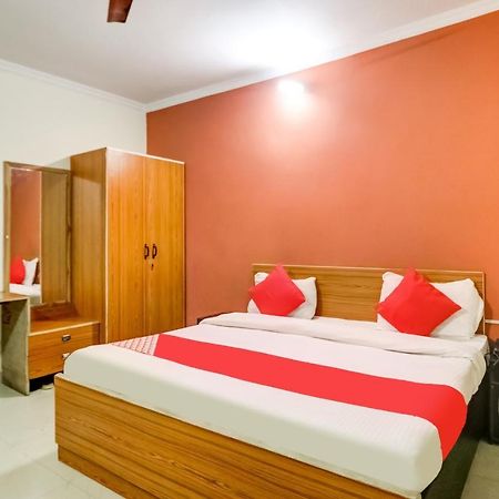 Oyo Hotel R K Residency Gurgaon Luaran gambar