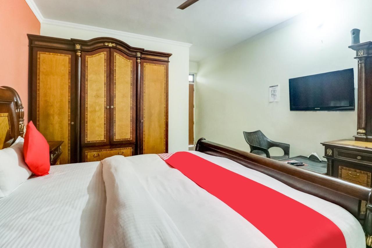 Oyo Hotel R K Residency Gurgaon Luaran gambar