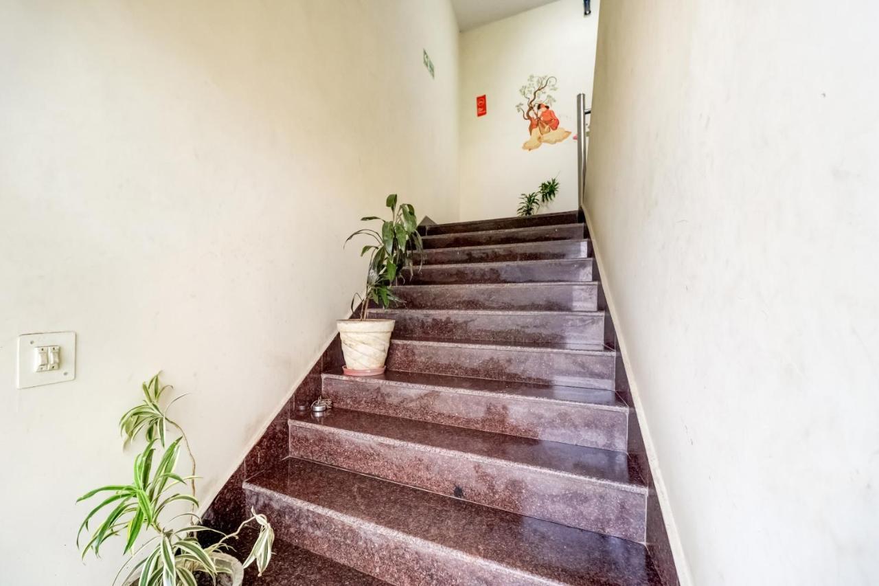 Oyo Hotel R K Residency Gurgaon Luaran gambar