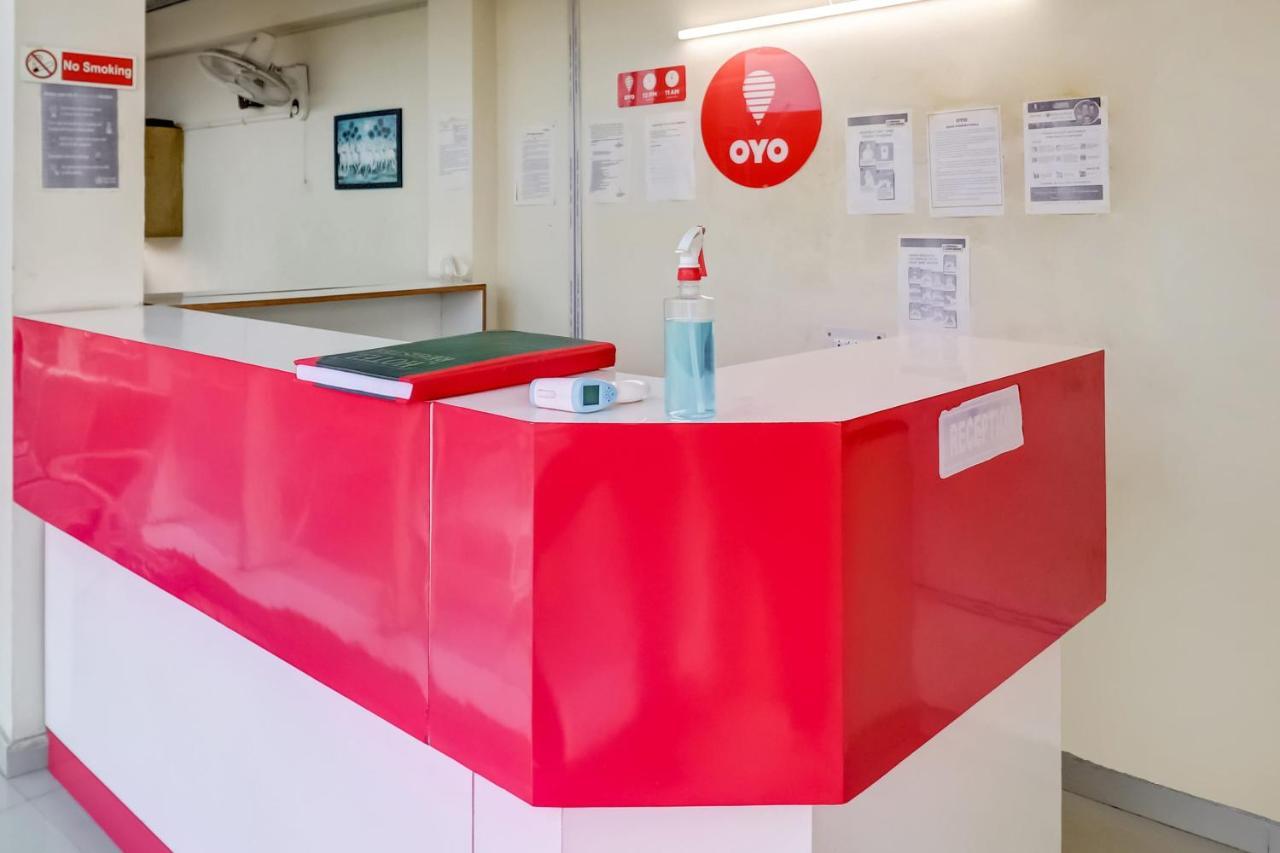 Oyo Hotel R K Residency Gurgaon Luaran gambar