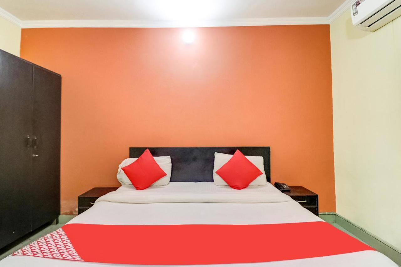 Oyo Hotel R K Residency Gurgaon Luaran gambar
