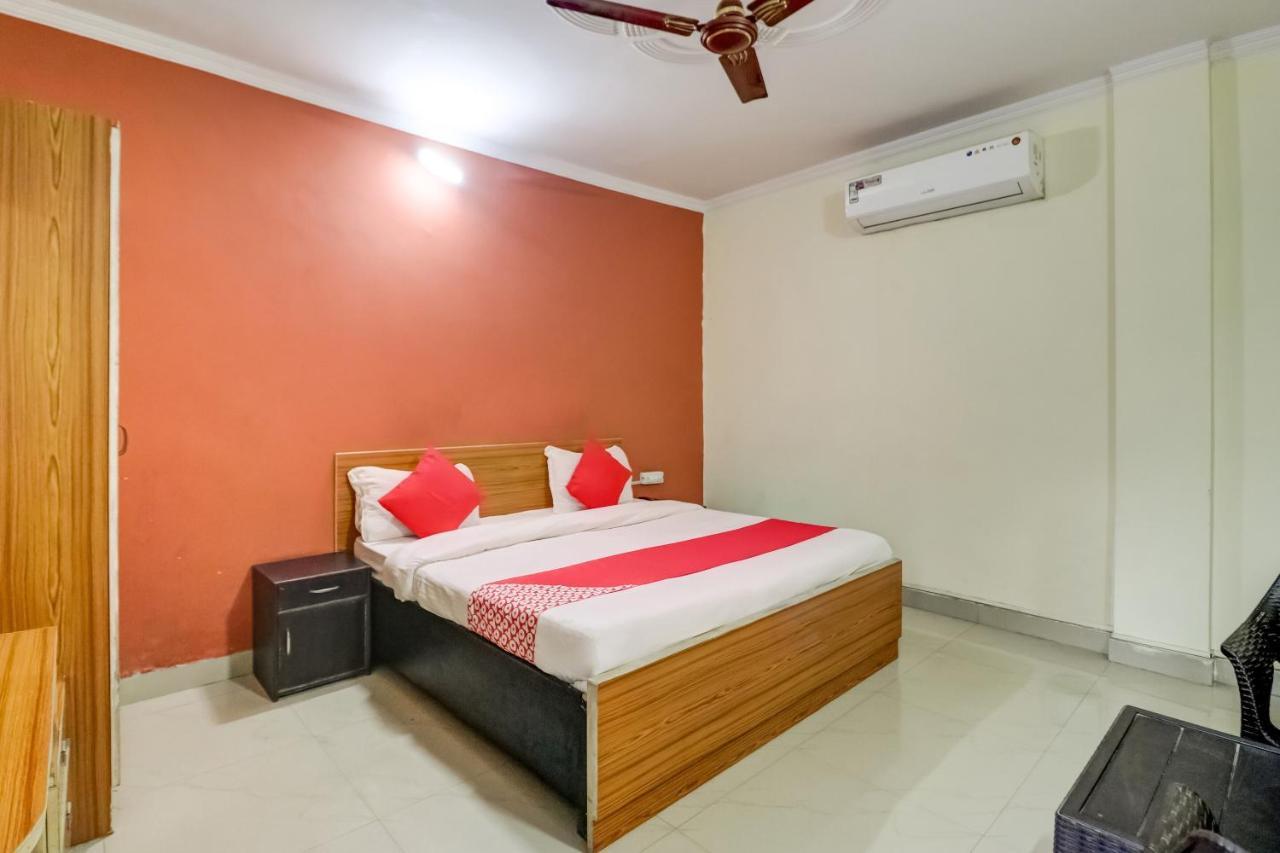 Oyo Hotel R K Residency Gurgaon Luaran gambar