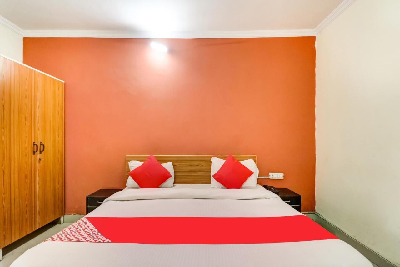 Oyo Hotel R K Residency Gurgaon Luaran gambar